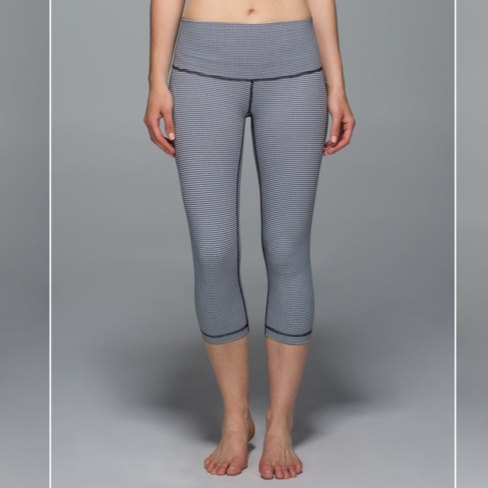 Lululemon Gingham Wunder Under Crop II - Picture 3 of 6